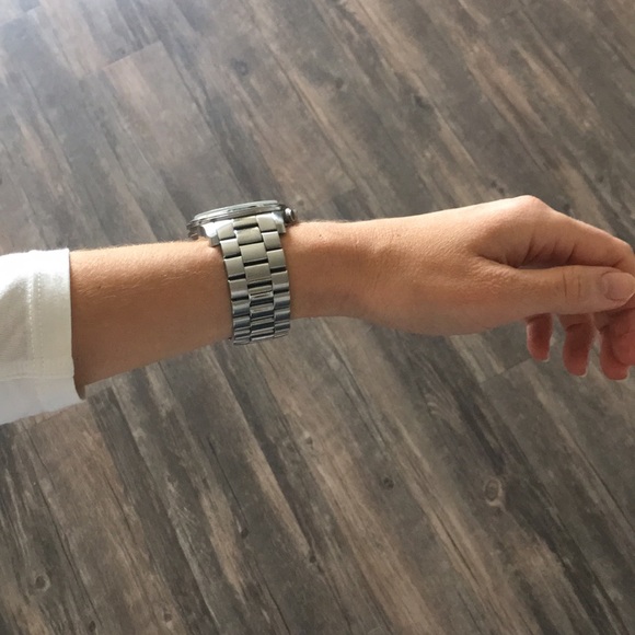 Michael Kors silver oversized watch - Picture 8 of 8